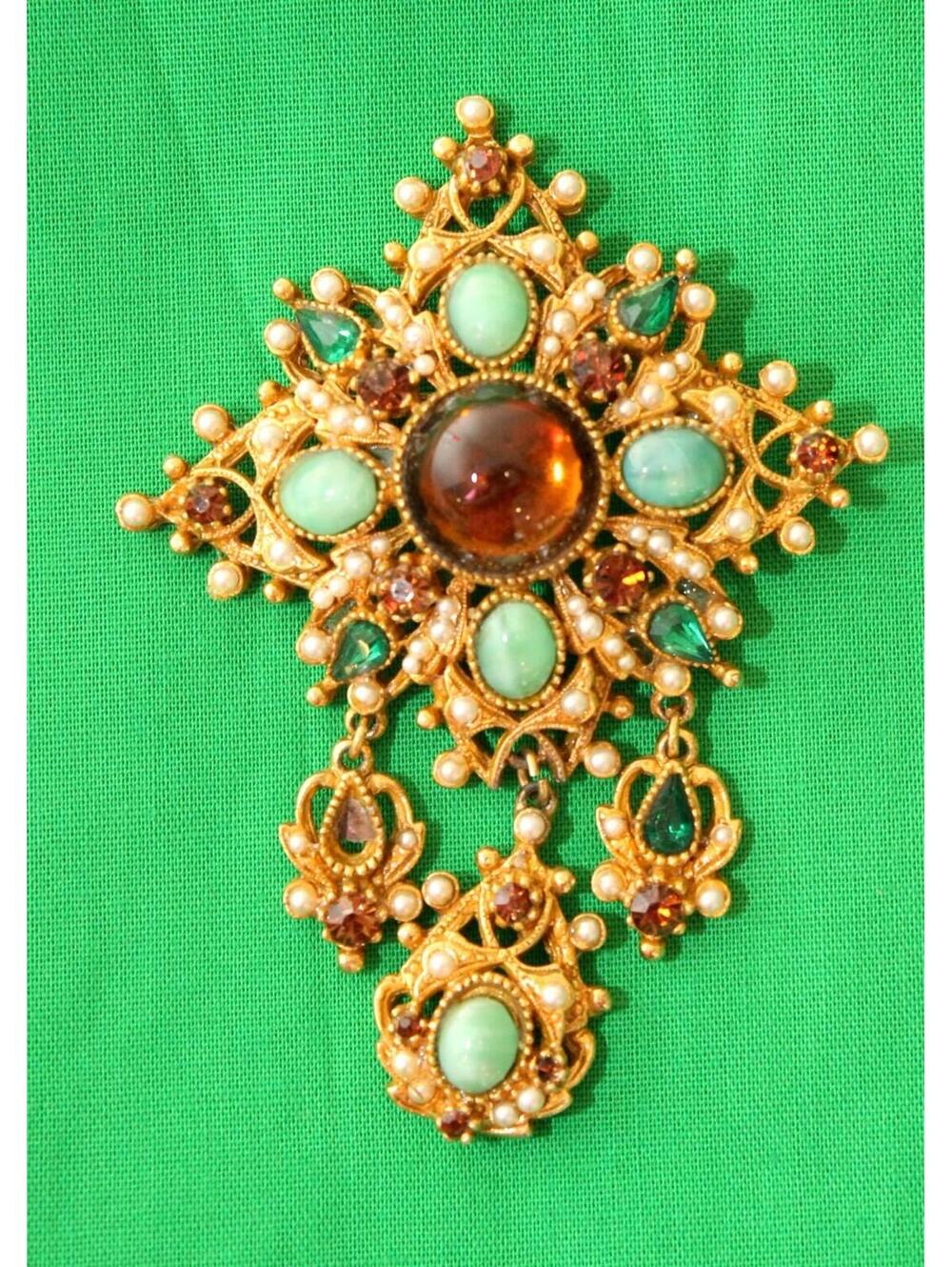 VINTAGE CAPRI BROOCH - Cabochon, Pearls, Faceted Gemstones
